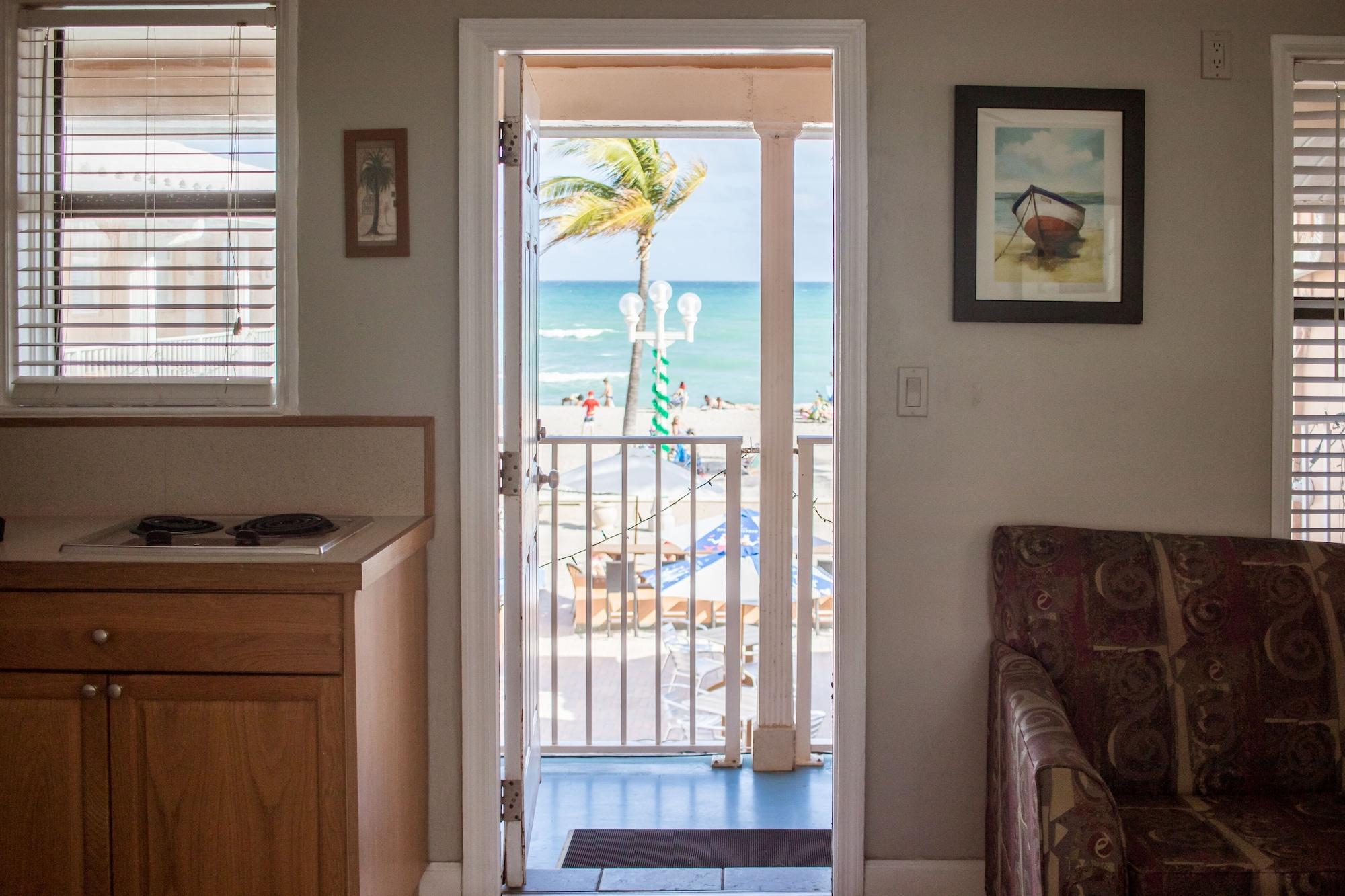 Riptide Oceanfront Hotel Hollywood Buitenkant foto